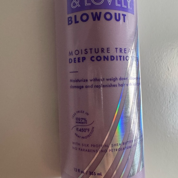 DARK & LOVELY Blowout Moisture Treatment Deep Conditioner - Picture 2 of 2